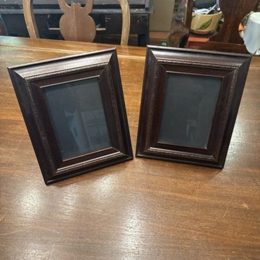 Vintage Olan Mills 5”x7” Solid Wood Picture Frames Set Of 2